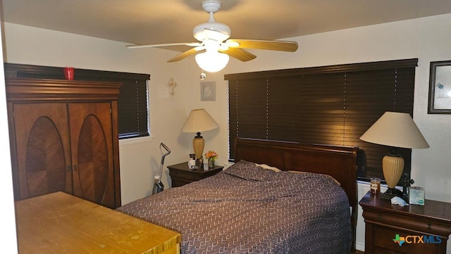 bedroom featuring ceiling fan