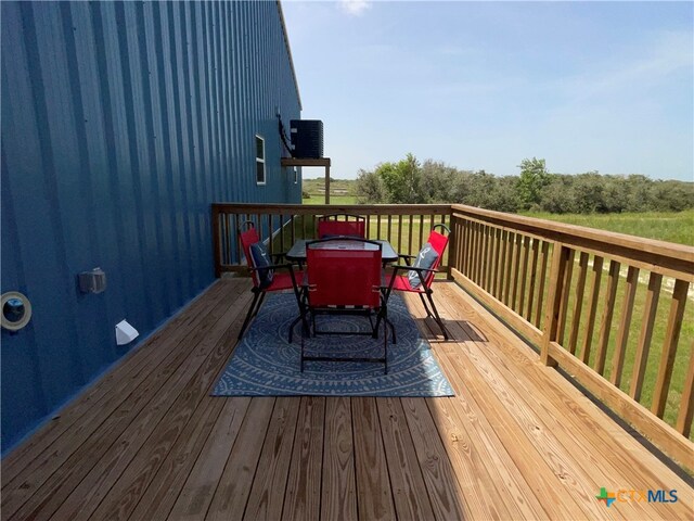 deck with central AC