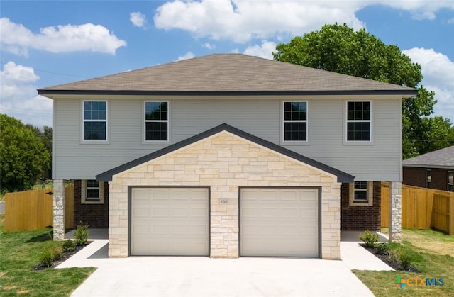 view of front facade featuring a garage