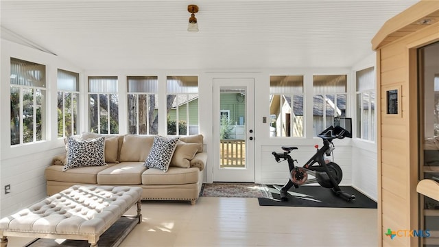 sunroom with vaulted ceiling