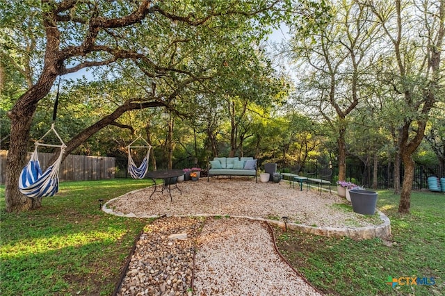 view of yard with an outdoor living space