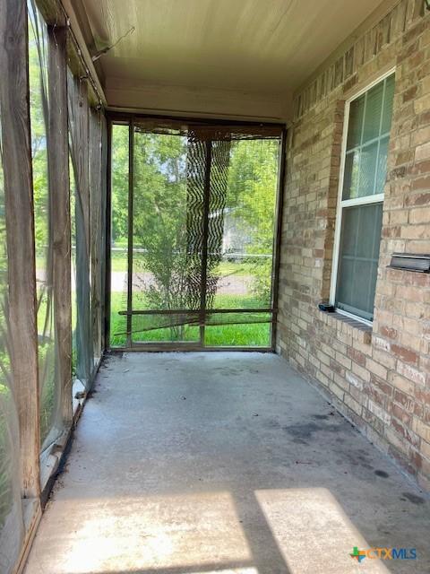 501 San Antonio St, Marlin, TX 76661 - view of unfurnished sunroom