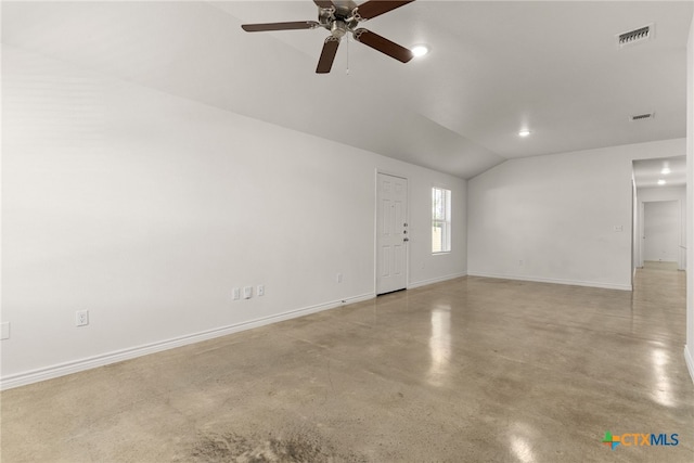 unfurnished room featuring ceiling fan and vaulted ceiling