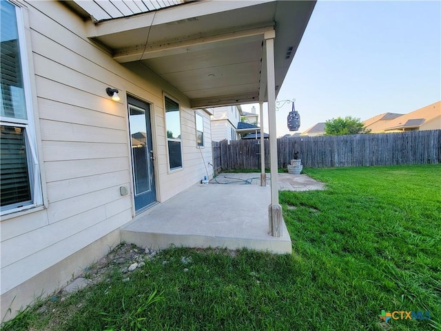 9200 Ashlyn Dr, Killeen, TX 76542 - fenced backyard with a patio area