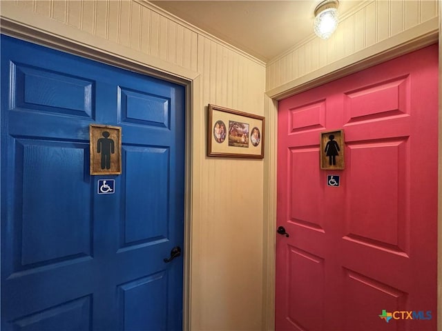 view of exterior entry