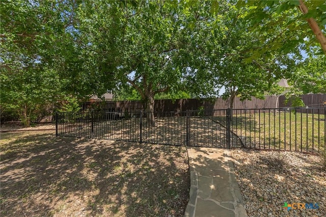 5705 Fenton Ln, Belton, TX 76513 - view of yard