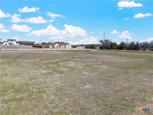 42 Pareya Cir, West, TX 76691