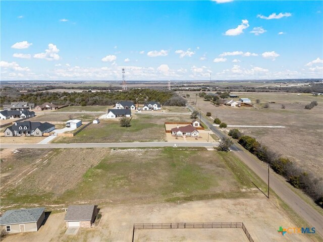 42 Pareya Cir, West, TX 76691