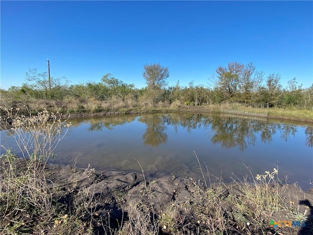 000 County Rd 407, Waelder, TX 78959