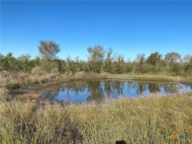 000 County Rd 407, Waelder, TX 78959