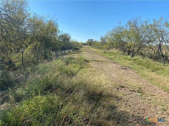 000 County Rd 407, Waelder, TX 78959