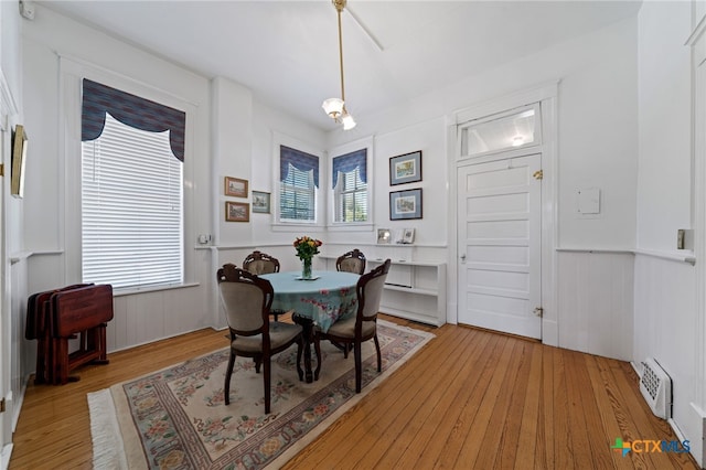 dining room with light hardwood / wood-style floors