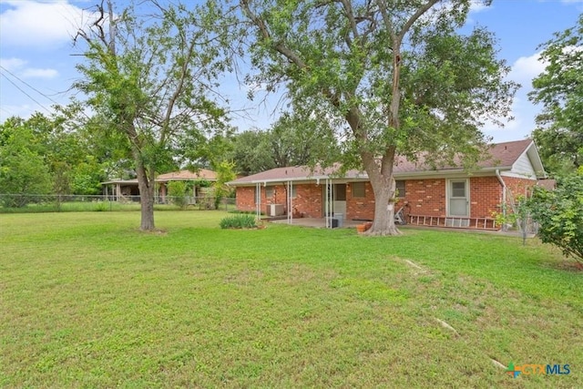 302 W Upshaw Ave, Temple, TX 76501 - back of house with brick siding