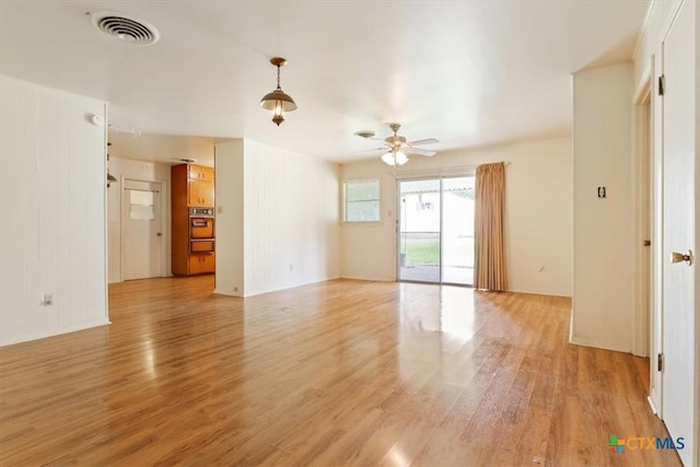 302 W Upshaw Ave, Temple, TX 76501 - spare room featuring light wood-style flooring and ceiling fan