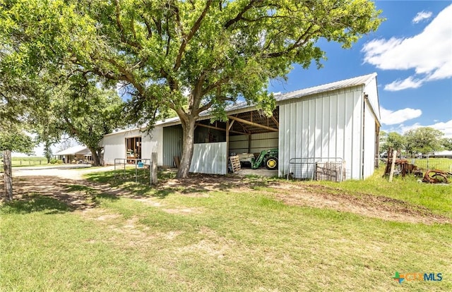6589 State Highway 304, Harwood, TX 78632 - view of pole building