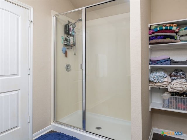 900 Hatton Hill Ln, Austin, TX 78725 - bathroom with a shower stall