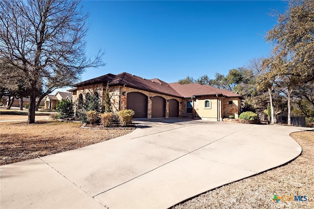 view of front facade with a garage