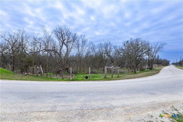 Listing photo 2 for 301 Union Hill Rd, Luling TX 78648