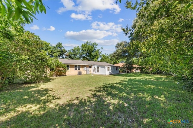 2105 S 49th St, Temple, TX 76504 - view of green lawn featuring cooling unit