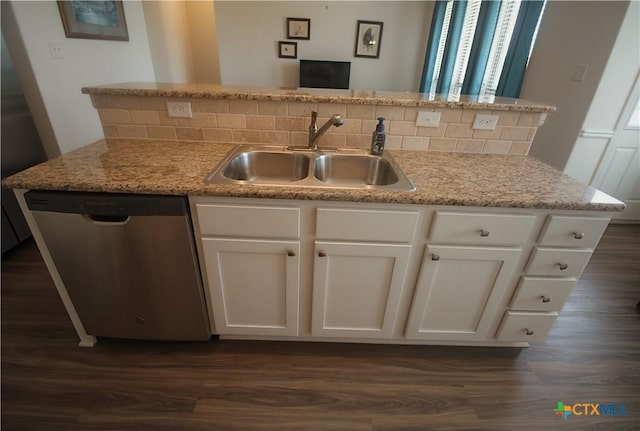 6108 Worthing Dr, Temple, TX 76502 - kitchen with dishwasher, a sink, tasteful backsplash, white cabinetry, and dark wood-style floors