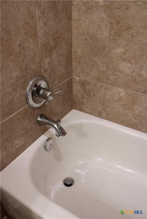 details with a bathing tub