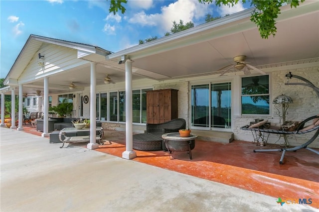 522 Woodland Point Rd, Belton, TX 76513 - view of patio / terrace featuring an outdoor living space and a ceiling fan