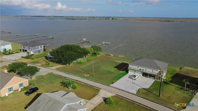 1664 W Bayshore Dr, Palacios, TX 77465