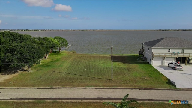 1664 W Bayshore Dr, Palacios, TX 77465