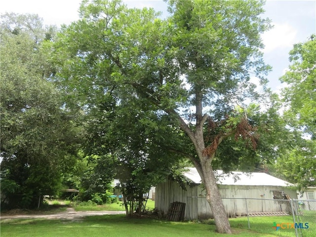 206 S Allen Ave, Edna, TX 77957 - photo 29