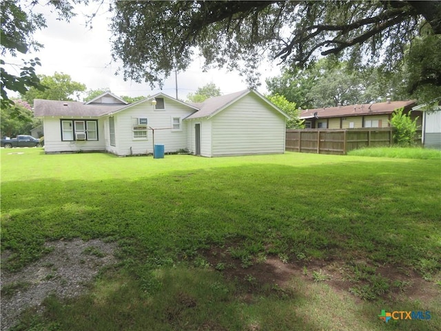 206 S Allen Ave, Edna, TX 77957 - photo 30