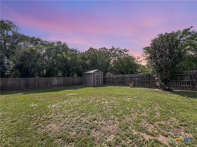 701 Clark St, Gonzales, TX 78629 - view of yard