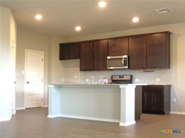 Listing photo 2 for 146 Canopy Oak Rd, New Braunfels TX 78130