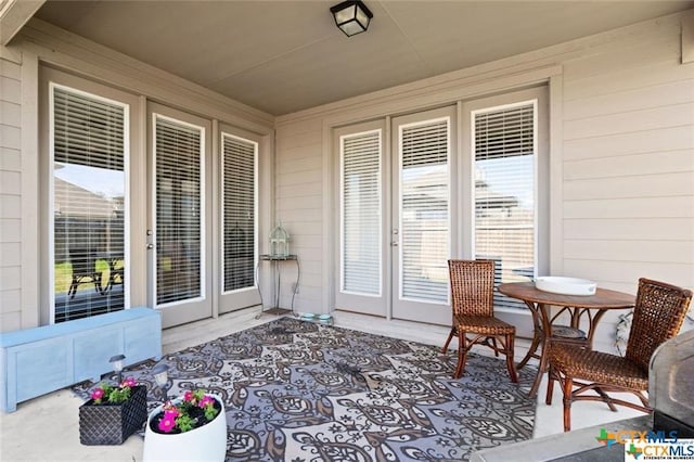 view of sunroom / solarium