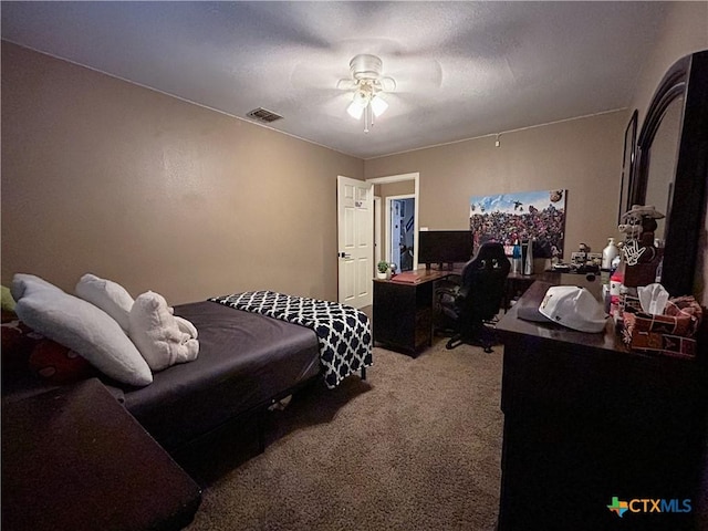 bedroom with carpet flooring and ceiling fan