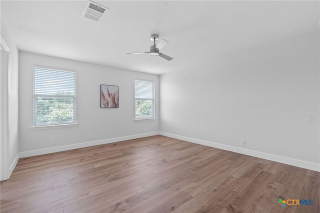 2534 Duval Dr, New Braunfels, TX 78130 - spare room with light wood-type flooring and a ceiling fan