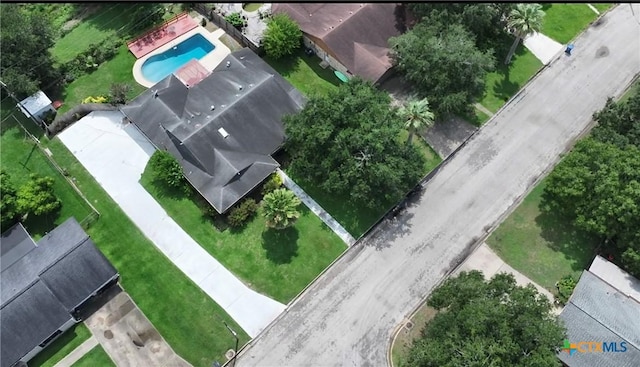 1001 Brookhollow Dr, Port Lavaca, TX 77979 - bird's eye view of a pool