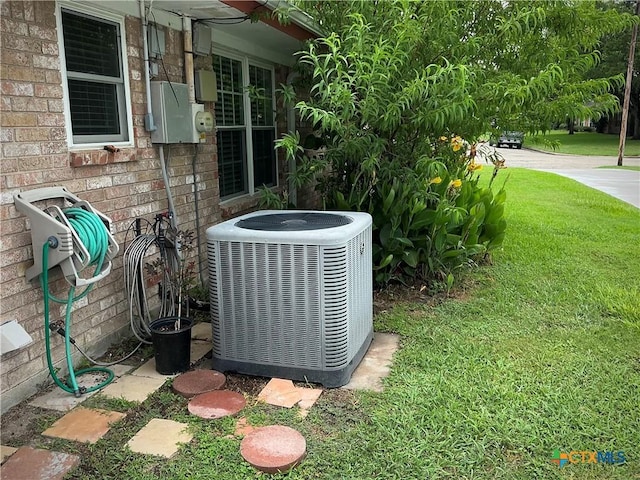 1001 Brookhollow Dr, Port Lavaca, TX 77979 - exterior view of a cooling unit