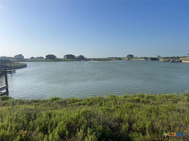 480 E Burgundy Bay Prt, Oconnor, TX 77982