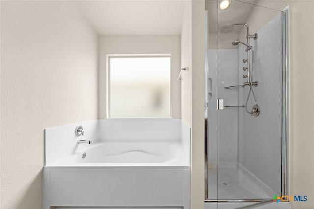 2503 Pintail Loop, Copperas Cove, TX 76522 - full bath featuring a stall shower and a garden tub