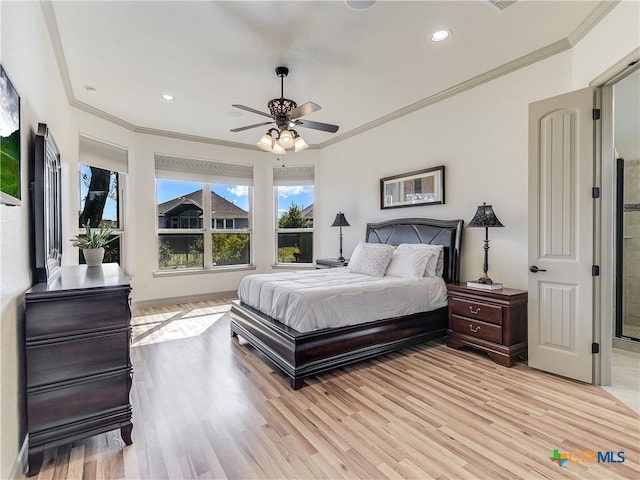 535 Mission Hill Run, New Braunfels, TX 78132 - bedroom with crown molding, light wood-type flooring, recessed lighting, and a ceiling fan