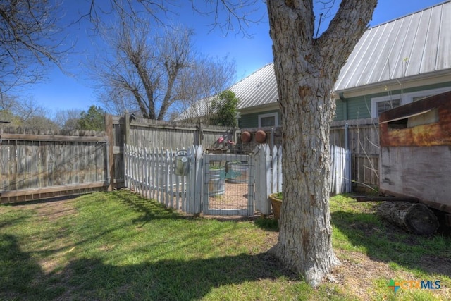 view of yard with fence