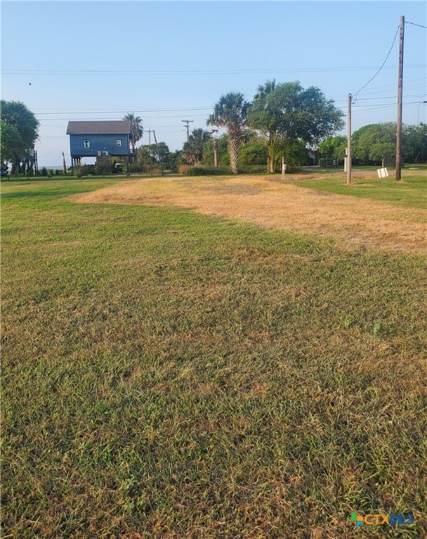 Listing photo 2 for 1409-1411 W Washington Ave, Seadrift TX 77983