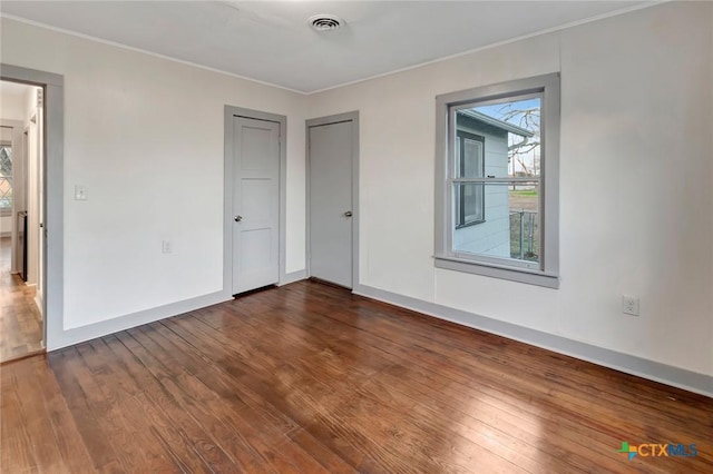 2901 Lone Tree Rd, Victoria, TX 77901 - unfurnished room with wood finished floors and ornamental molding