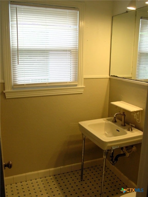 bathroom with sink