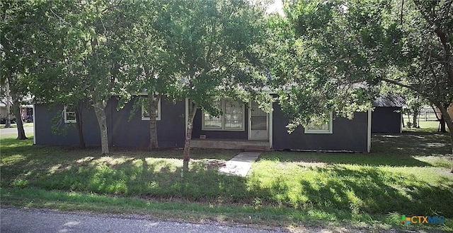 602 S 9th St, Seadrift, TX 77983 - photo 1