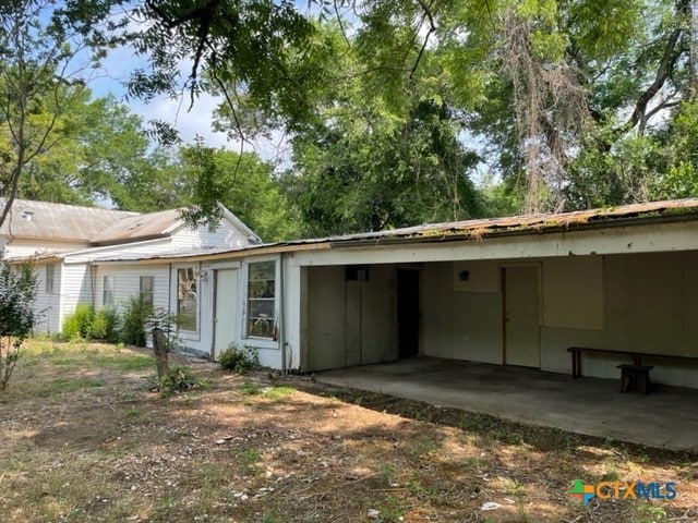 303 N Rusk Ave, Cameron, TX 76520 - photo 17