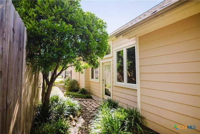 1802 N Vine St, Victoria, TX 77901 - view of home's exterior