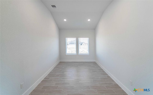 513 Lina Way, Seguin, TX 78155 - empty room featuring recessed lighting, baseboards, and light wood-type flooring