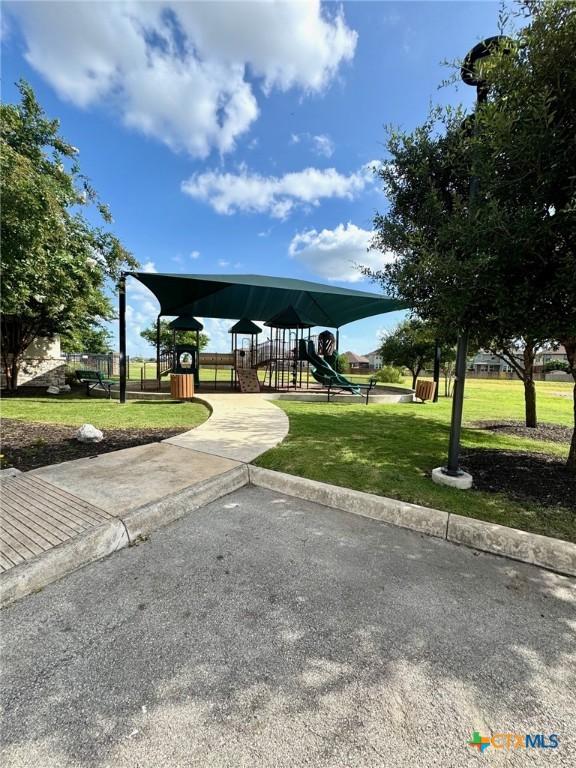 2095 Shire Mdws, New Braunfels, TX 78130 - photo 18