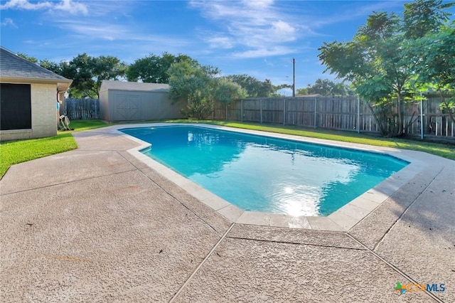 105 Legend Dr, Victoria, TX 77904 - view of swimming pool with a patio area